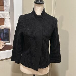 Chicos  cardigan interesting texture, big snap closure sz s